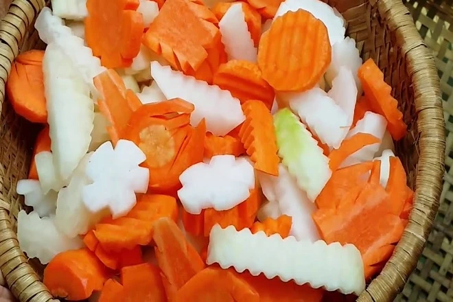 Dưa món hấp dẫn