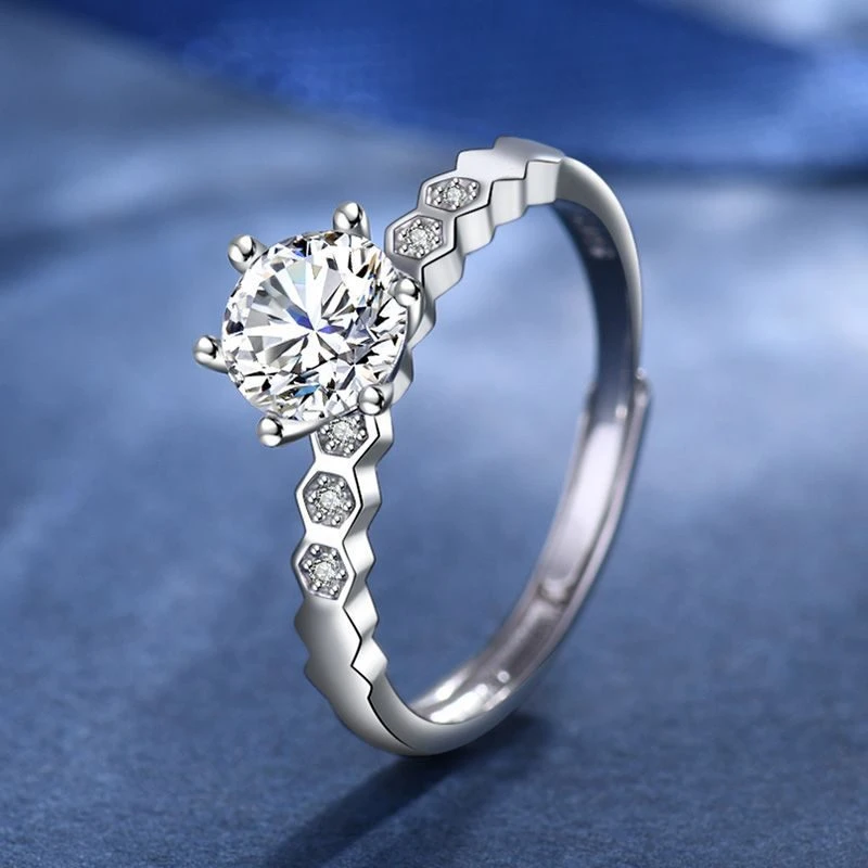 Nhẫn bạch kim đính đá zircon
