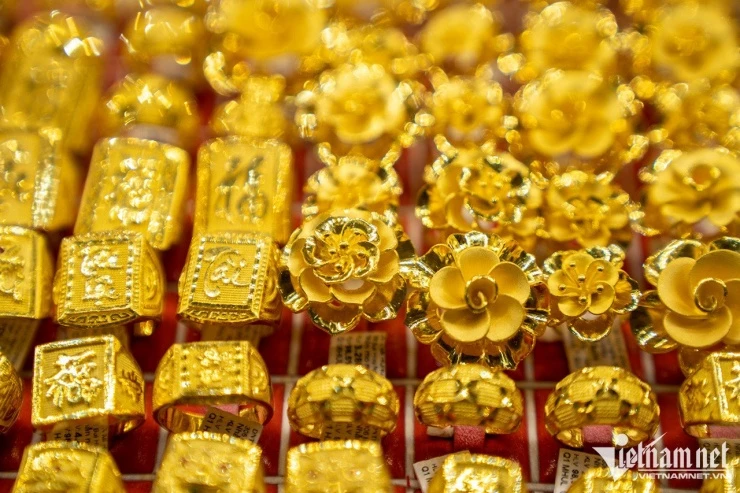 Diễn biến giá vàng