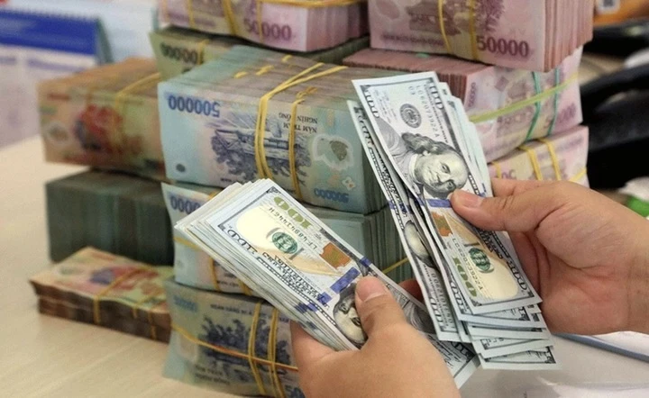 Phí giao dịch khi đổi tiền