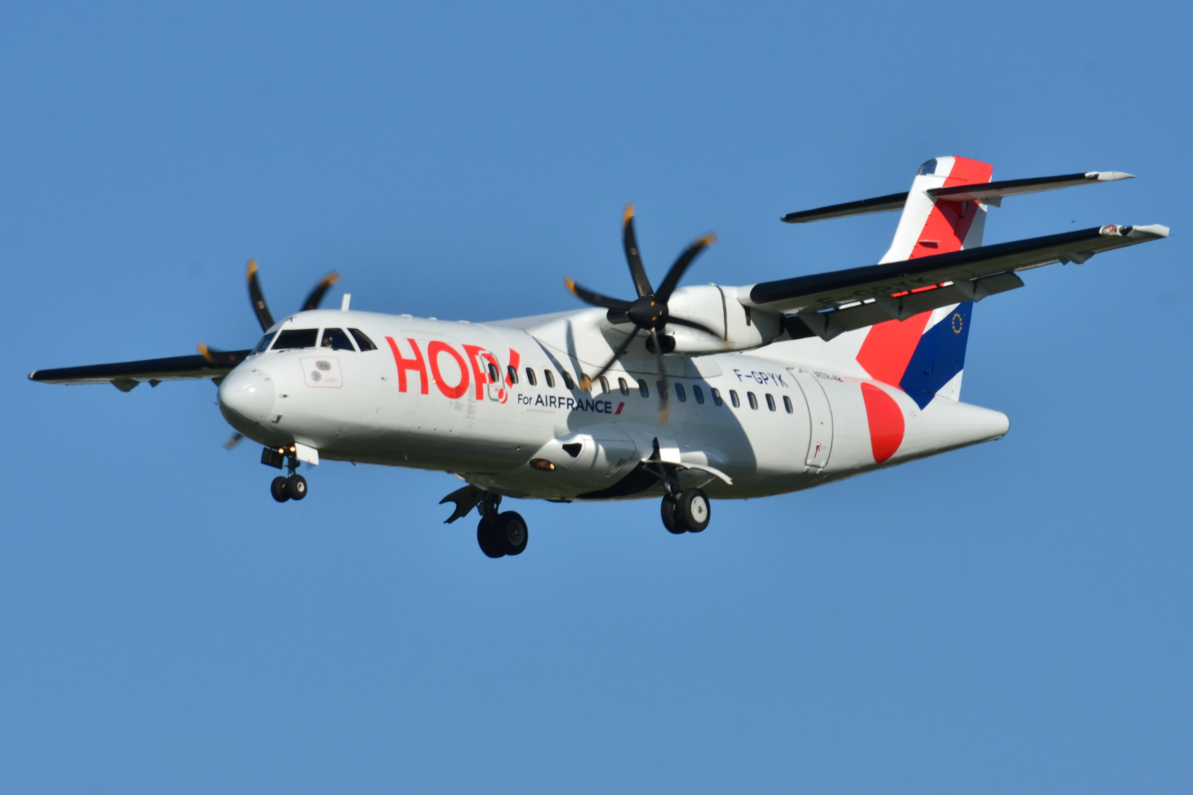 Máy bay ATR 42-500