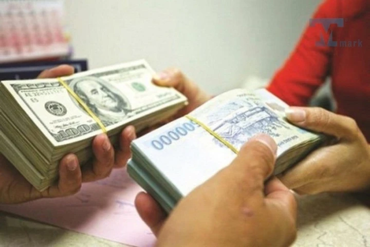 Đổi tiền USD sang VND