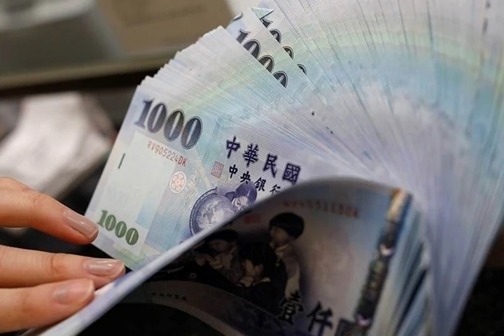 Phí giao dịch khi đổi tiền