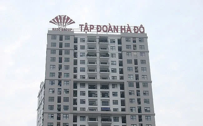 Chủ tịch tập đoàn