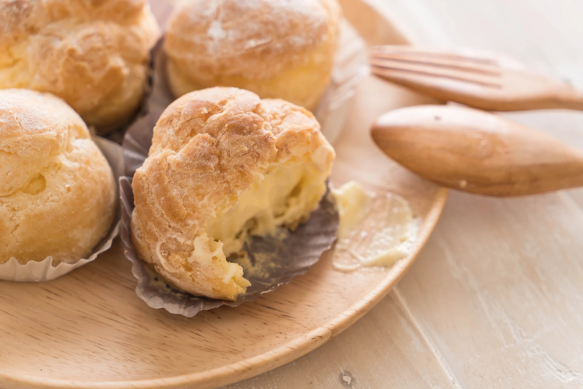 Phân biệt các loại su kem: Cream Puff, Eclair và Profiteroles