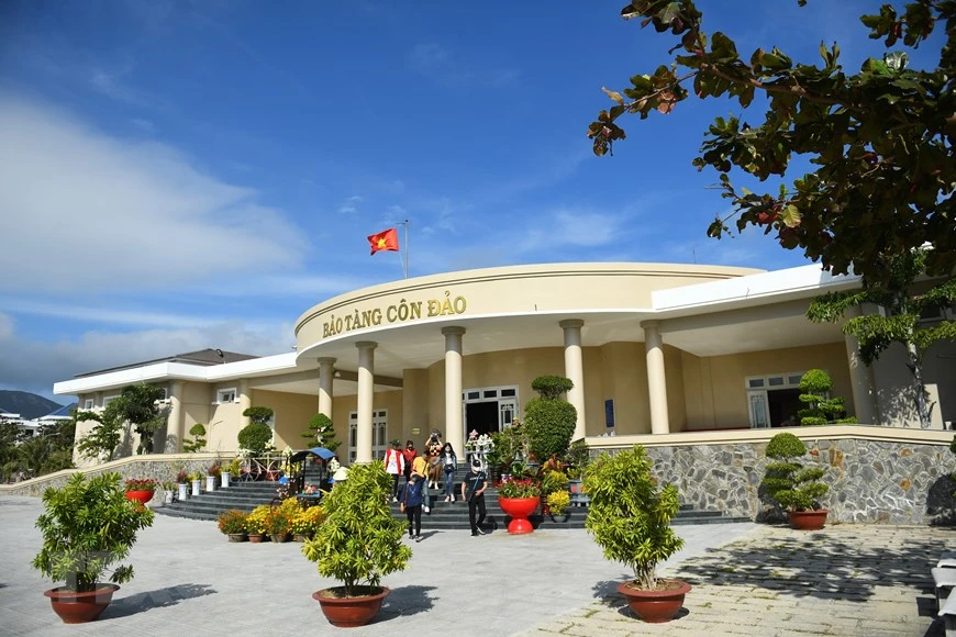 Tour Du Lịch Côn Đảo 3 Ngày 2 Đêm - Khám Phá Vùng Đất Anh Hùng