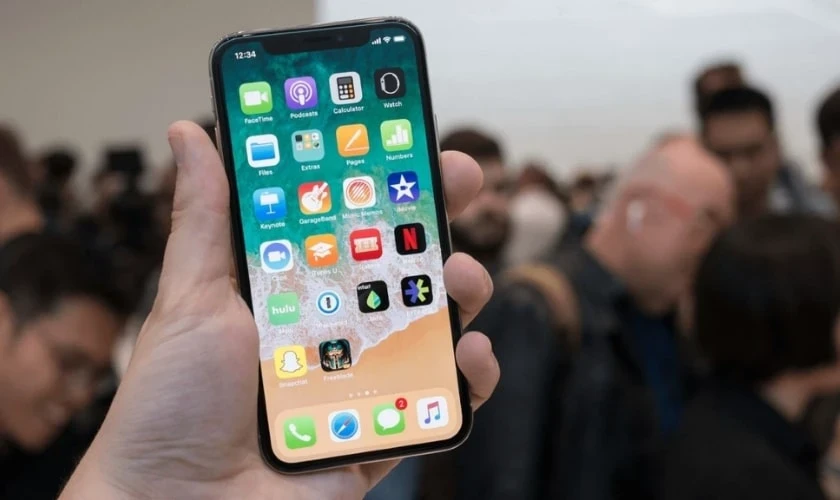 [Giải đáp] iPhone X ra đời năm nào? Có còn đáng mua không?