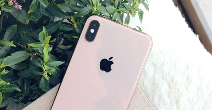 iPhone Xs Max giá giảm bao nhiêu? Có nên mua iPhone Xs Max trong năm 2023 không?