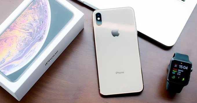 iPhone Xs Max giá giảm bao nhiêu? Có nên mua iPhone Xs Max trong năm 2023 không?