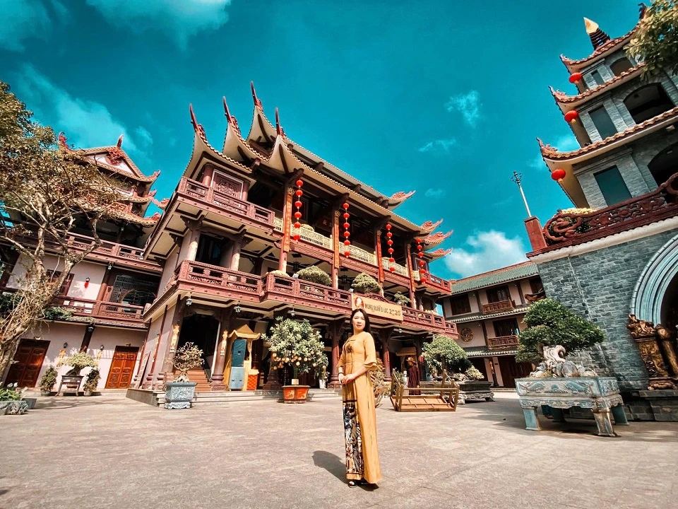 Tour Quy Nhơn 3 Ngày 2 Đêm [Giảm 30% - Giá Rẻ - Chất Lượng]