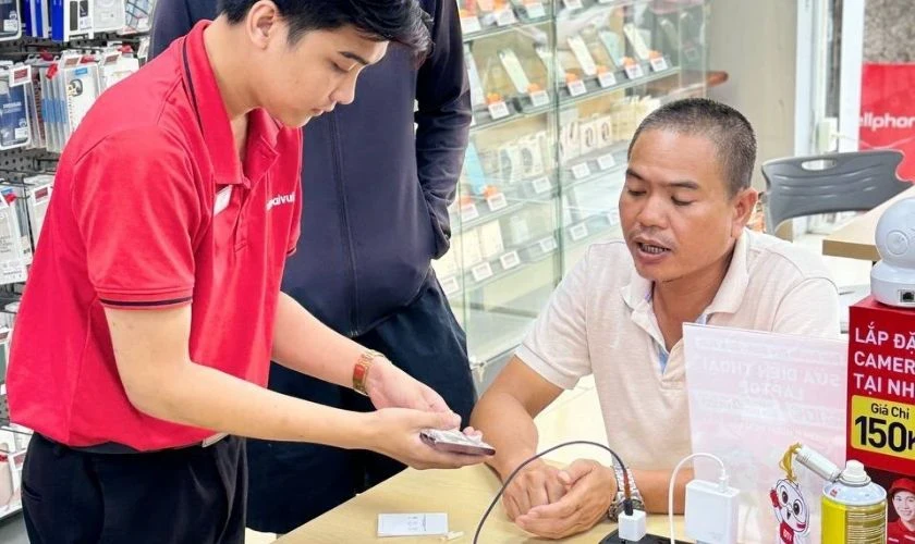 Sửa liệt cảm ứng iPhone bao nhiêu tiền? Cập nhật 2024