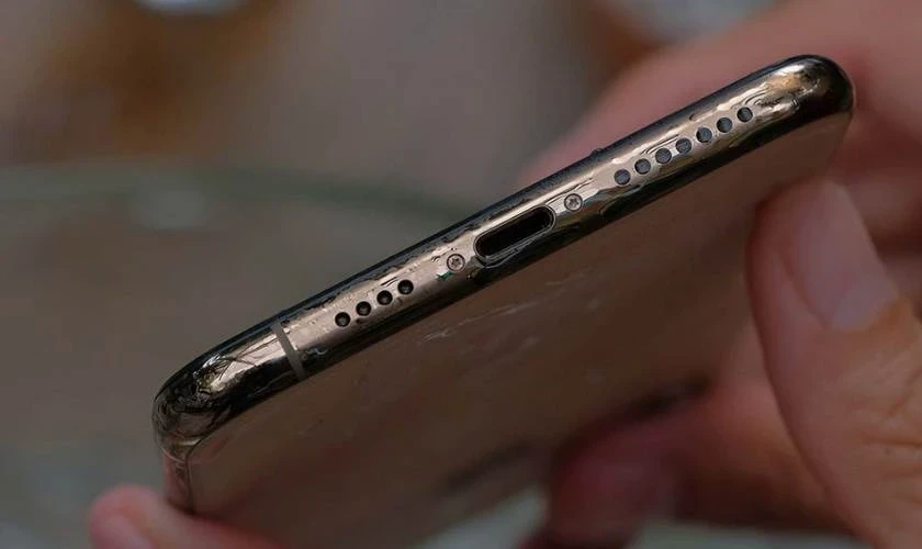 Loa trong iPhone nghe nhỏ, bị rè: Tại sao, cách sửa lỗi