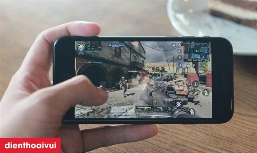 Thay pin iPhone SE 2020