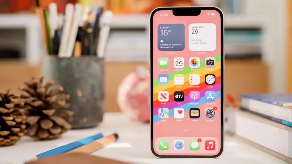 So sánh iPhone 12 và iPhone 13: Sự khác biệt như thế nào?