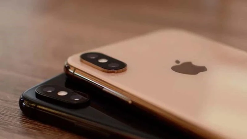 So sánh iPhone XS Max và iPhone 11, máy nào tốt hơn, cấu hình mạnh hơn - Thegioididong.com