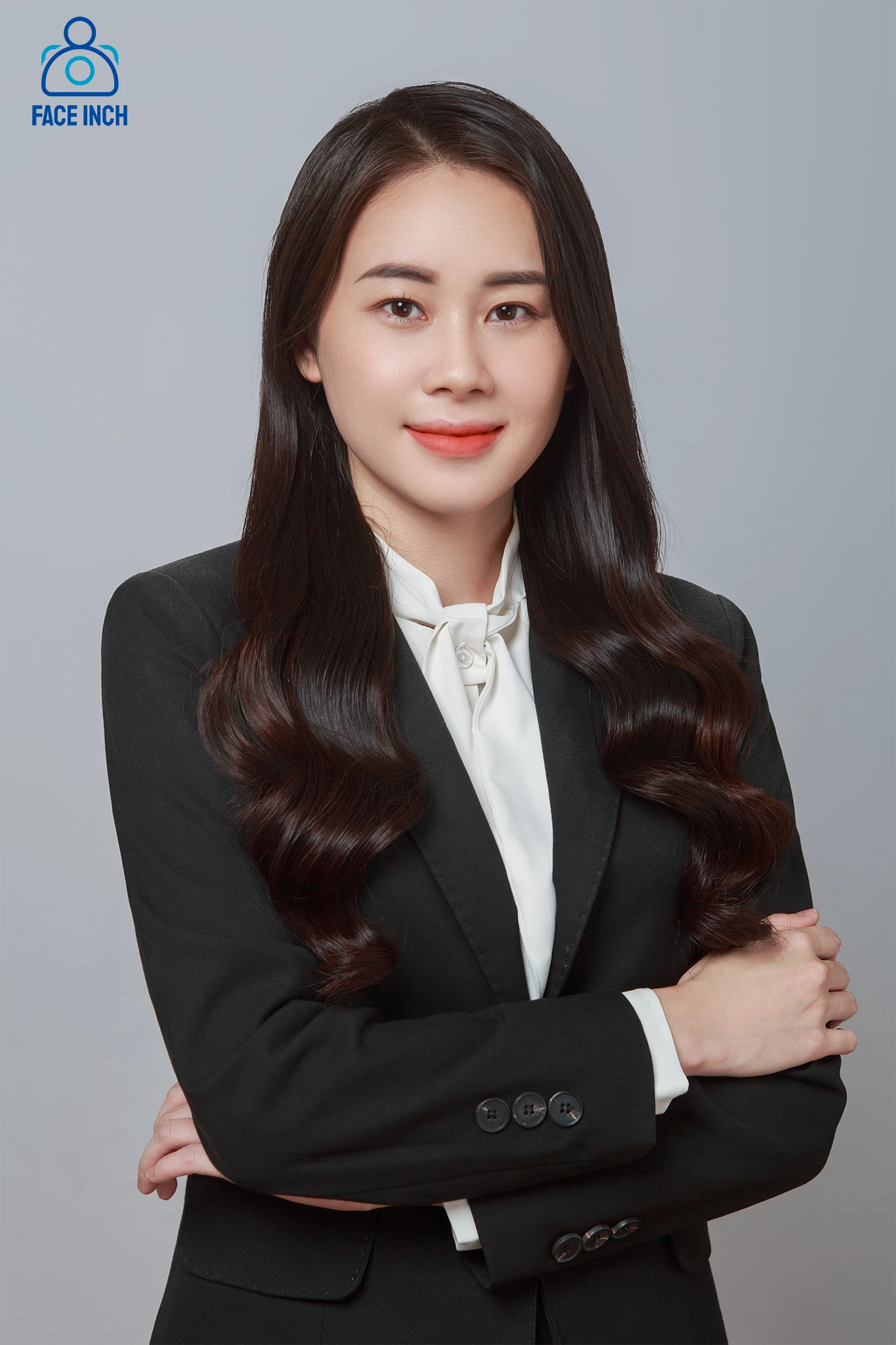 10+ CÁCH TẠO DÁNG CHỤP ẢNH DOANH NHÂN NỮ ĐẸP