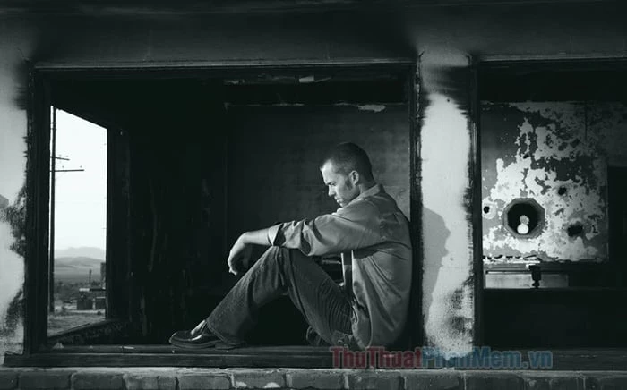 Khám Phá Vẻ Đẹp Buồn của Người Đàn Ông - Bộ Sưu Tập Hình Ảnh Đẹp Nhất