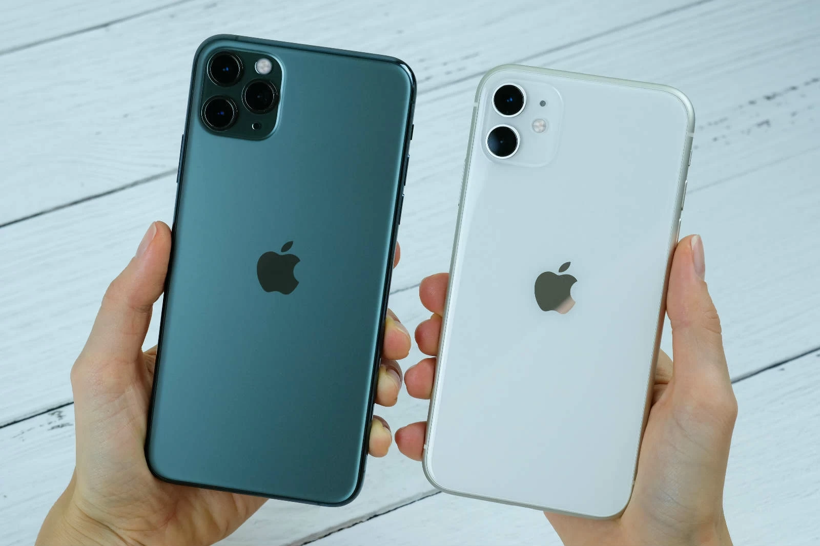 So sánh iPhone 11 và iPhone 11 Pro: Nên mua điện thoại nào?