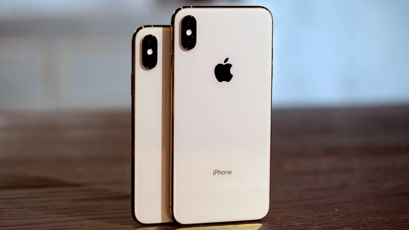 So sánh iPhone XS Max và iPhone 11, máy nào tốt hơn, cấu hình mạnh hơn - Thegioididong.com