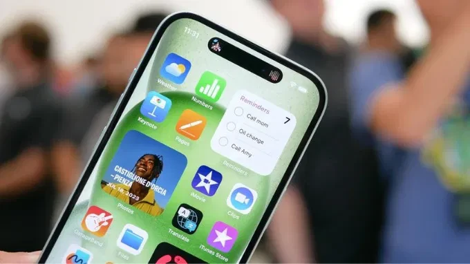 So sánh iPhone 15 và iPhone 14: Có đáng để nâng cấp?