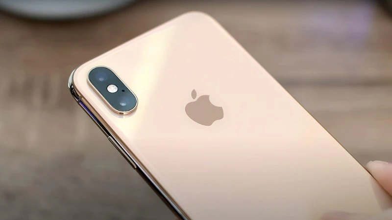 So sánh iPhone XS Max và iPhone 11, máy nào tốt hơn, cấu hình mạnh hơn - Thegioididong.com