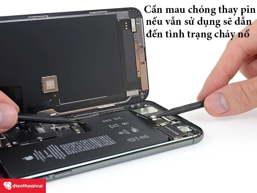 Thay pin iPhone 11 Pro