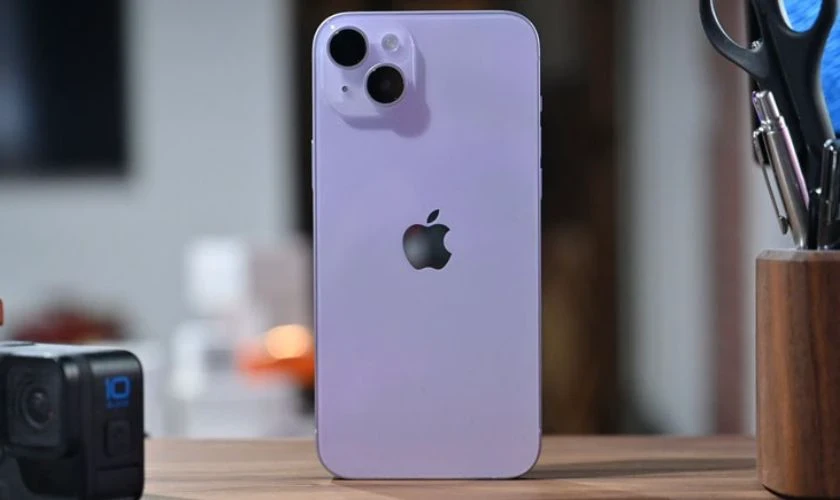 So sánh iPhone 13 và 14 Plus: Máy nào ngon hơn?