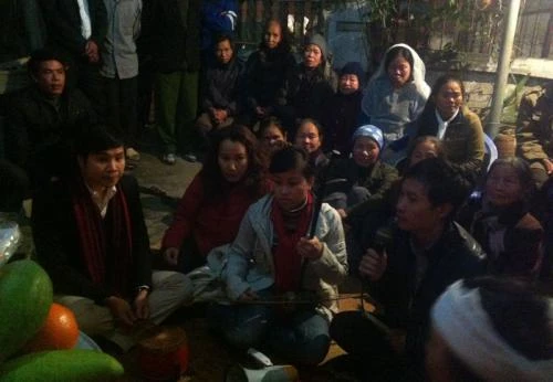 Chùm ảnh: Đám tang cụ Hà Thị Cầu đông mà lặng lẽ...