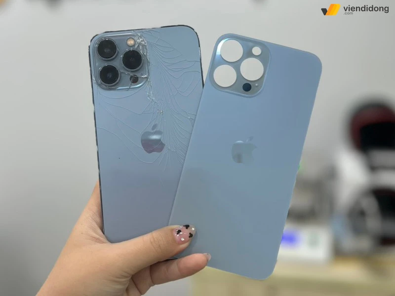 Thay nắp lưng iPhone