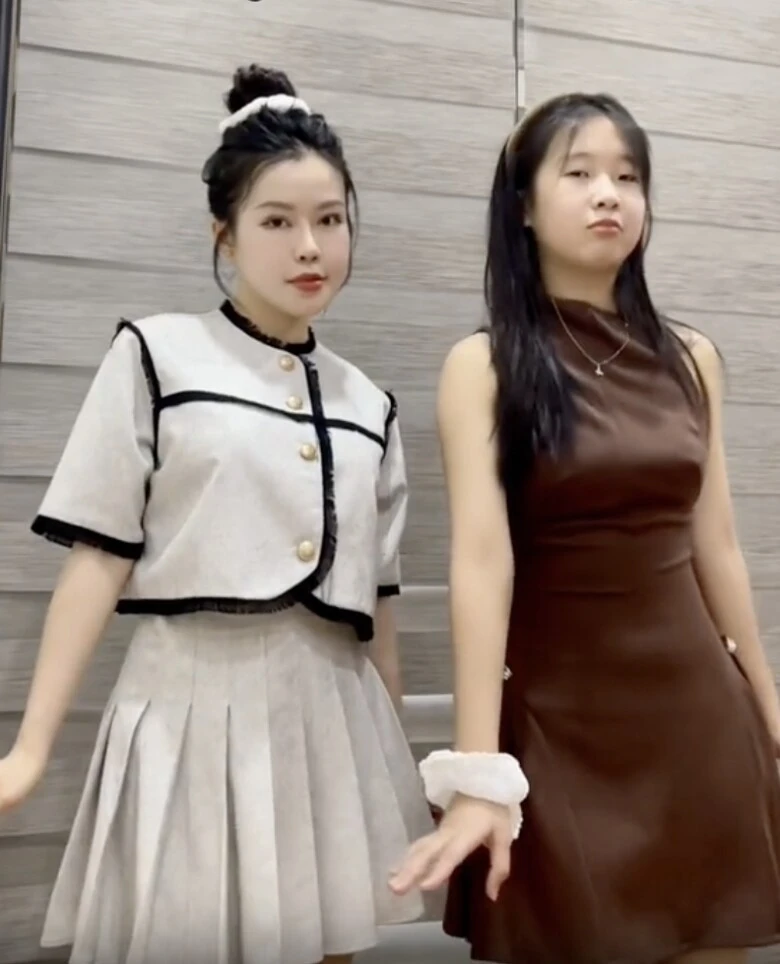 Mẹ Việt 9X và con gái 2k11 gây sốt Tiktok, 99% dân mạng đoán sai ai là mẹ ai là con