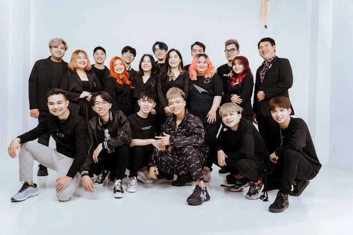 Hình ảnh dễ thương của Hero Team