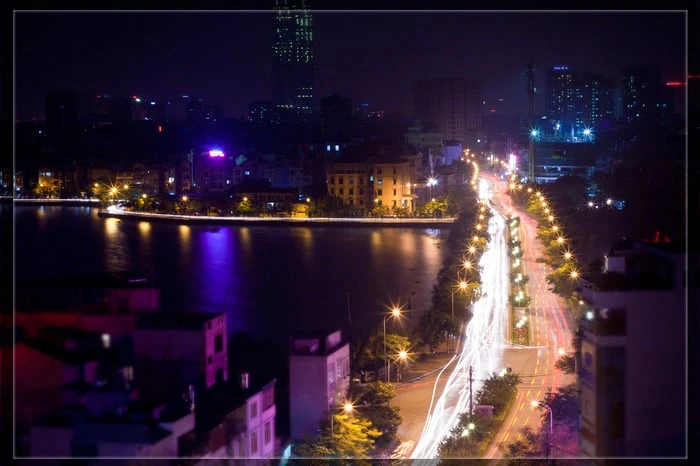 Ảnh tuyệt vời của Hồ Tây trong đêm