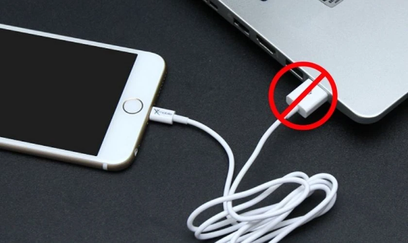 Hướng dẫn cách sạc pin iPhone đúng cách khi mới mua