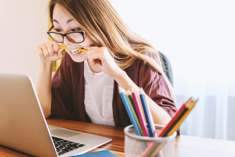 Người chủ động thông minh: Làm gì khi crush không trả lời tin nhắn?