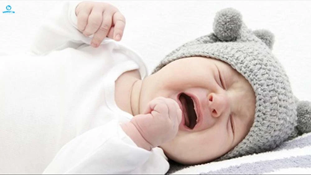 Cách đốt vía cho trẻ con khóc hiệu quả và an toàn