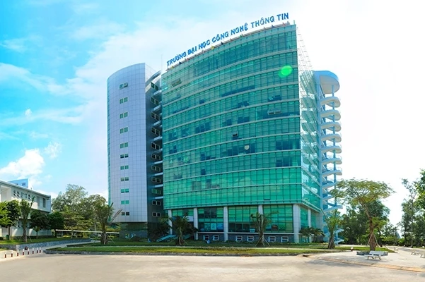 THAM KHẢO 10 TRƯỜNG ĐẠI HỌC TOP ĐẦU TPHCM