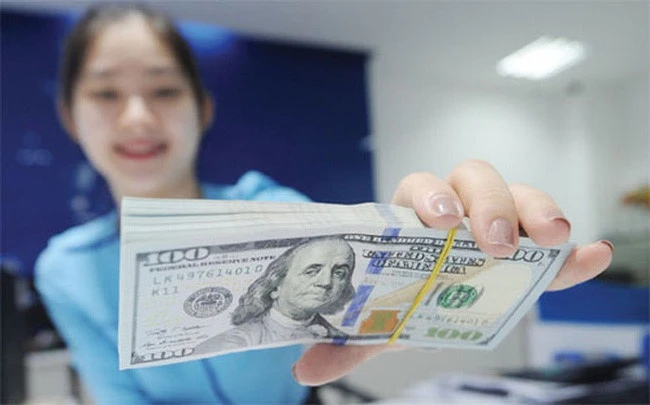 Đổi ngoại tệ ở đâu an toàn và tiết kiệm chi phí