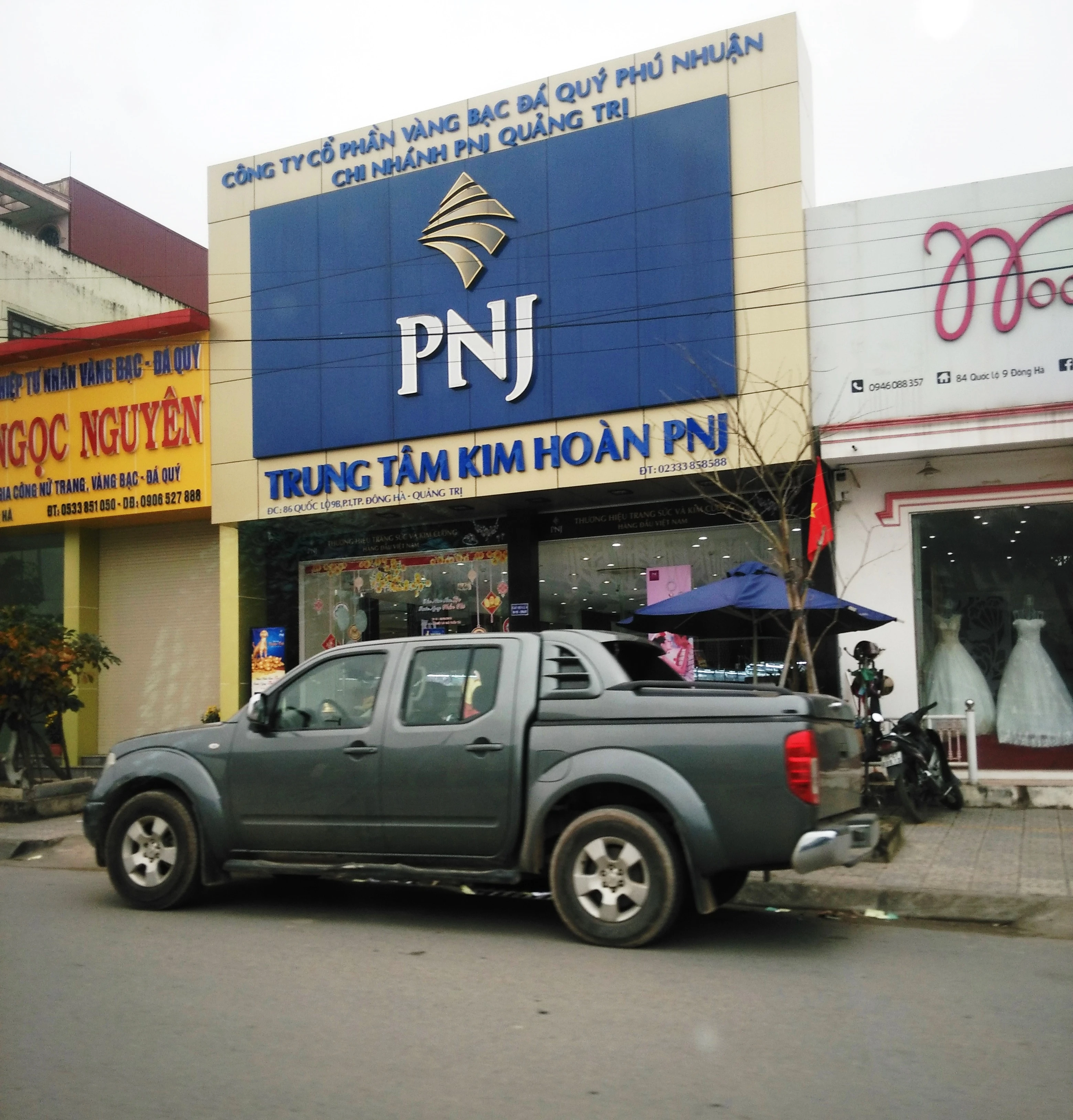 PNJ Phú Nhuận Khẳng Định Đẳng Cấp Trang Sức Sang Trọng
