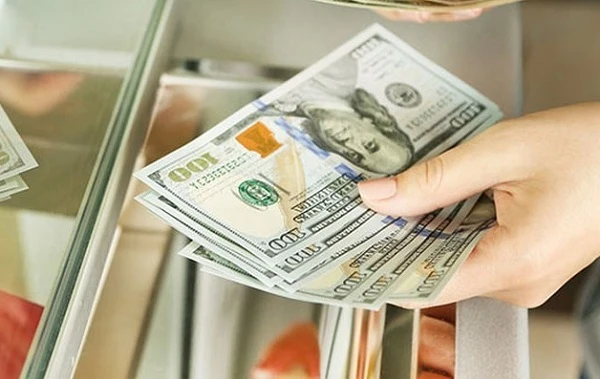 Hướng dẫn đổi ngoại tệ hiệu quả khi du lịch nước ngoài
